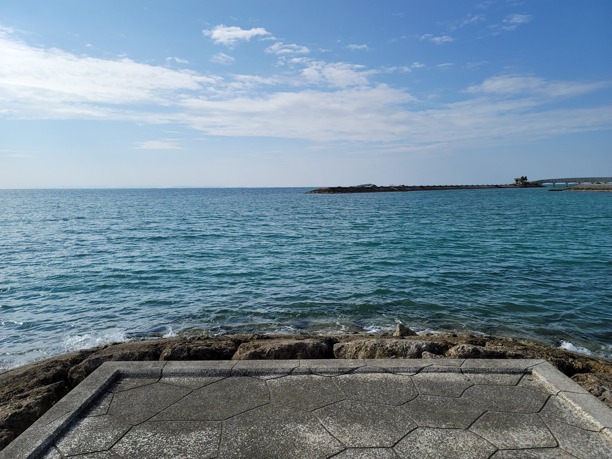 beatmania_jcs's tweet image. 今回最後の沖縄😊
美々ビーチでのんびり😌
今晩東京へ帰宅。
帰ったら丁度コントローラーのパーツが届いているかもです。
気持ち切り替えて明日から頑張ります☺️