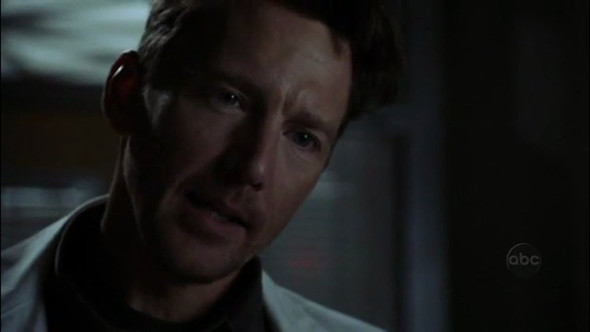 UKNoContextTV's tweet photo. Look it's #KingdomHospital [6.7074@611s] #NoContextTV #ABCUS https://t.co/KJavJ2JkdE