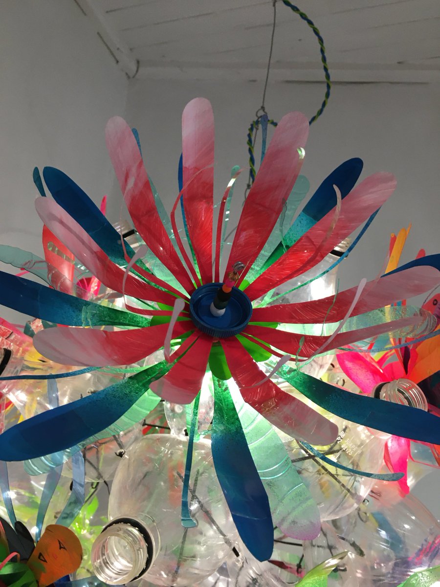 Re-Generate : Turn Your Trash in Art Online Workshop. We will be livestreaming with f/Friends - transforming discarded plastic bottles into #MagpieBloms #MagpieFlowers #Flowers - our contribution towards Quaker Action on Climate Justice in the lead up to #COP26