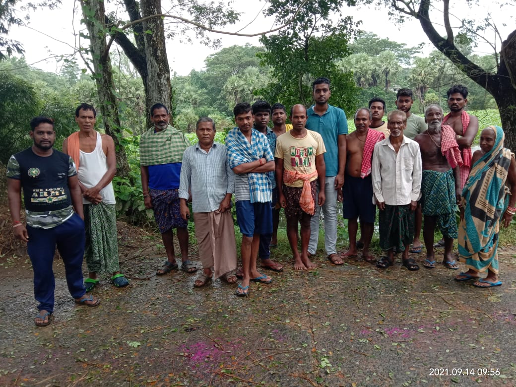 hardik_rahul's tweet photo. This picture shows how neglected today's people's are , it's the picture of Eranch GP that the area was fully covered by water due to neglegence of administrative department &amp; people's representative , shame on this 😔😔
@Naveen_Odisha 
@bjd_odisha
@CMCCuttack
@narendramodi https://t.co/21yCJMf35s