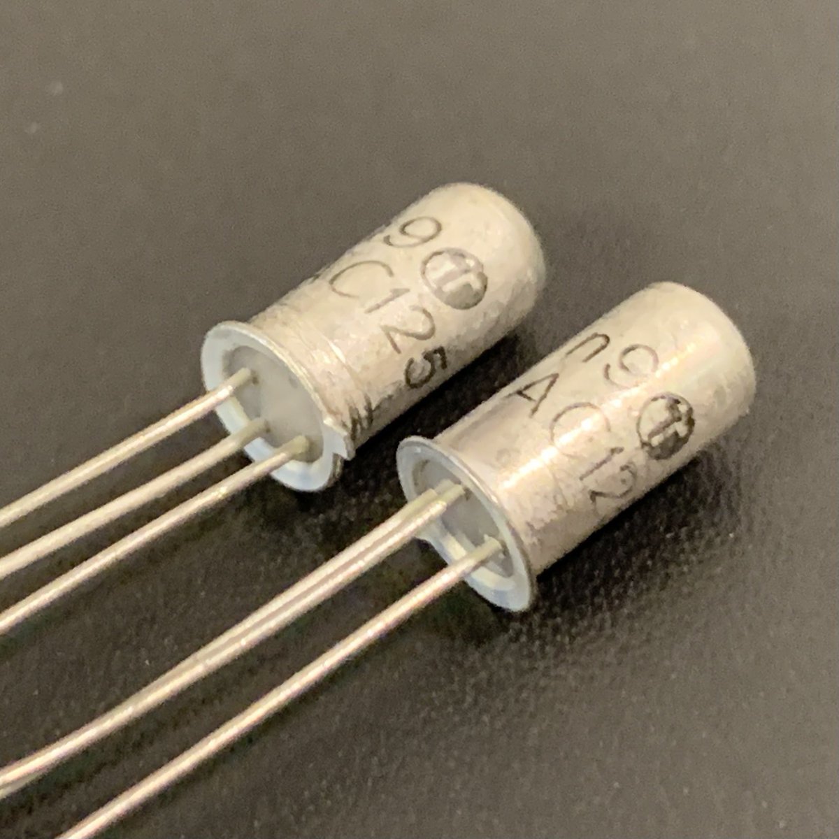 GermanFuzz's tweet image. germanfuzz.handcrafted.jp
極上のゲルマニウムトランジスタ、続々入荷しております！

#自作エフェクター #FuzzFace #Tonebender #Rangemaster