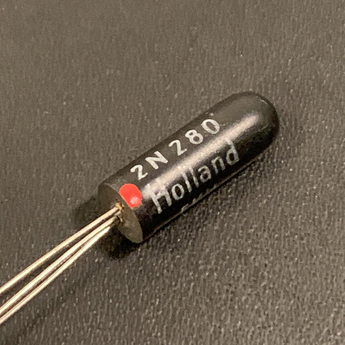 GermanFuzz's tweet image. germanfuzz.handcrafted.jp
極上のゲルマニウムトランジスタ、続々入荷しております！

#自作エフェクター #FuzzFace #Tonebender #Rangemaster