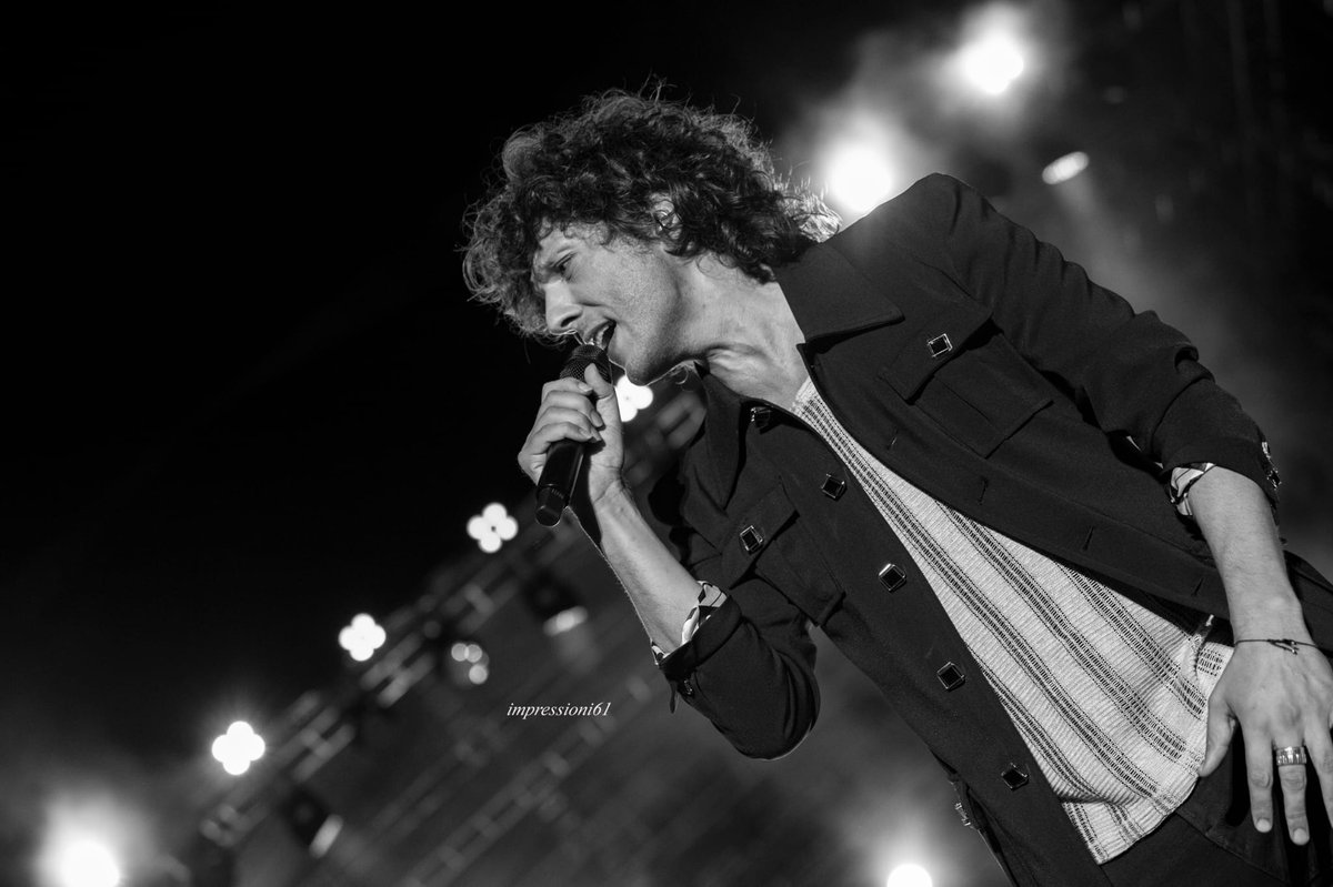 famedalupi's tweet photo. Ermal Meta ieri sera #LiveInTirana #TribuUrbana

📸di @impressioni61 ❤️ https://t.co/o4xPCwf6aA