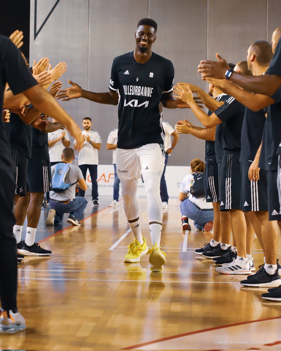 LDLC ASVEL (@ldlcasvel) on Twitter photo 😊 Merci à toute l'organisation de <a href="/LYONSObasket/">LYONSO BASKET</a> pour cette belle soirée vendredi et bon week-end à tous !
#LDLCASVEL 😊 Merci à toute l'organisation de <a href="/LYONSObasket/">LYONSO BASKET</a> pour cette belle soirée vendredi et bon week-end à tous !
#LDLCASVEL