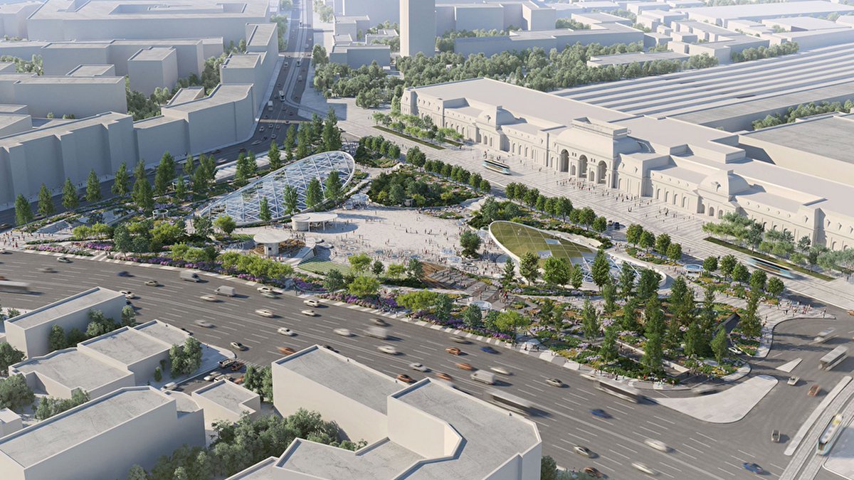 Paveletskaya square opened today after years of reconstruction! Now when coming to Moscow by train or metro you comfortably walk into a urban park with a shopping center under it. #Transportorientateddevelopment #urbanenhancement #publicspace