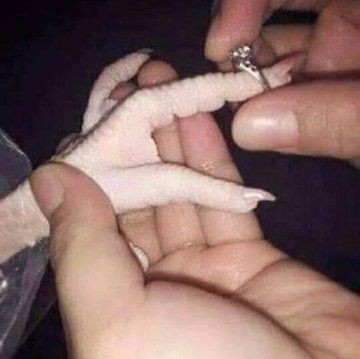 alisahex's tweet image. so guys 👉👈