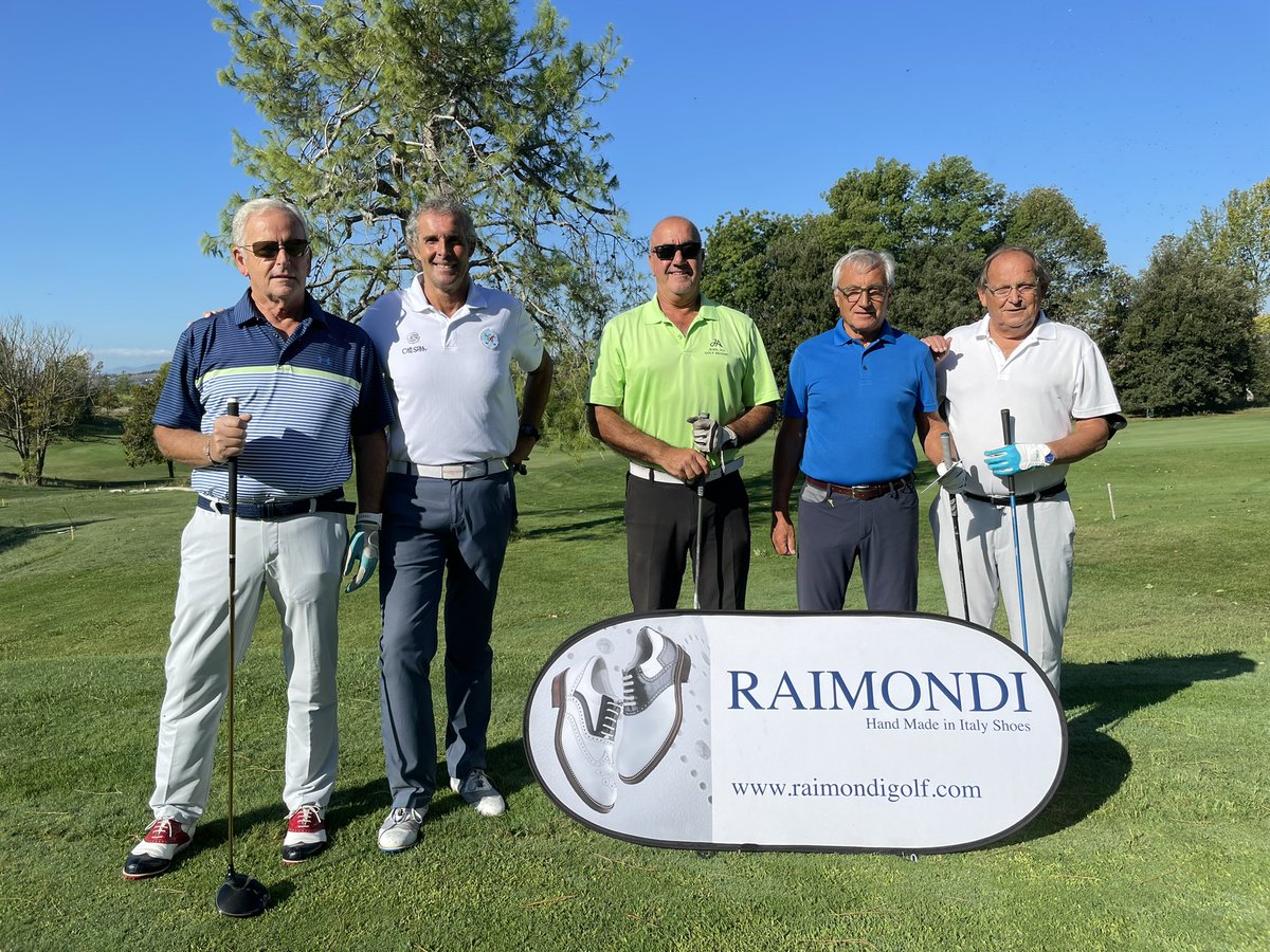 RaimondiGolf's tweet photo. Raimondi Golf Cup al @conerogolfclub  
finale al Golf Club Antognolla 30 ottobre 202 #raimondi #raimondigolfshoes ⛳️🏌👞#golf #shoes #golfshoes #italianstyle #handmadeinitaly #madeinitaly #scarpedilusso #luxuryshoes #golfdilusso #luxurygolf #luxurylifestyle #luxurylife #luxury https://t.co/pcCA4knpcV
