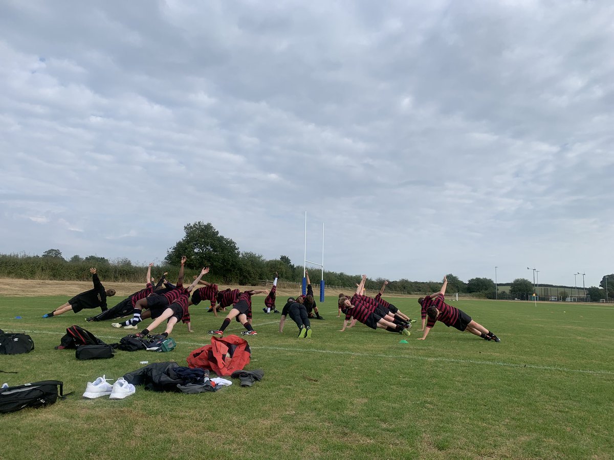 U15’s - organised and focused warm up pre Ashford.