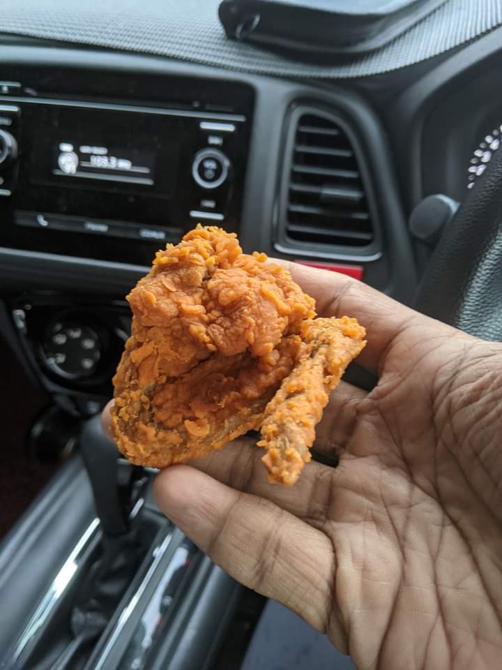 TokJoeMY's tweet photo. Sekarang KFC jual ayam ke burung puyuh? https://t.co/8xjNA7xJq5