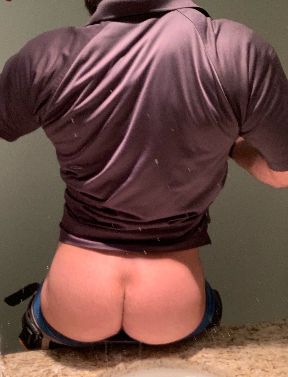 Bifitdad's tweet photo. #gayflash #gaybooty #gaymuscle #gayfitness https://t.co/jLERmEKdzd