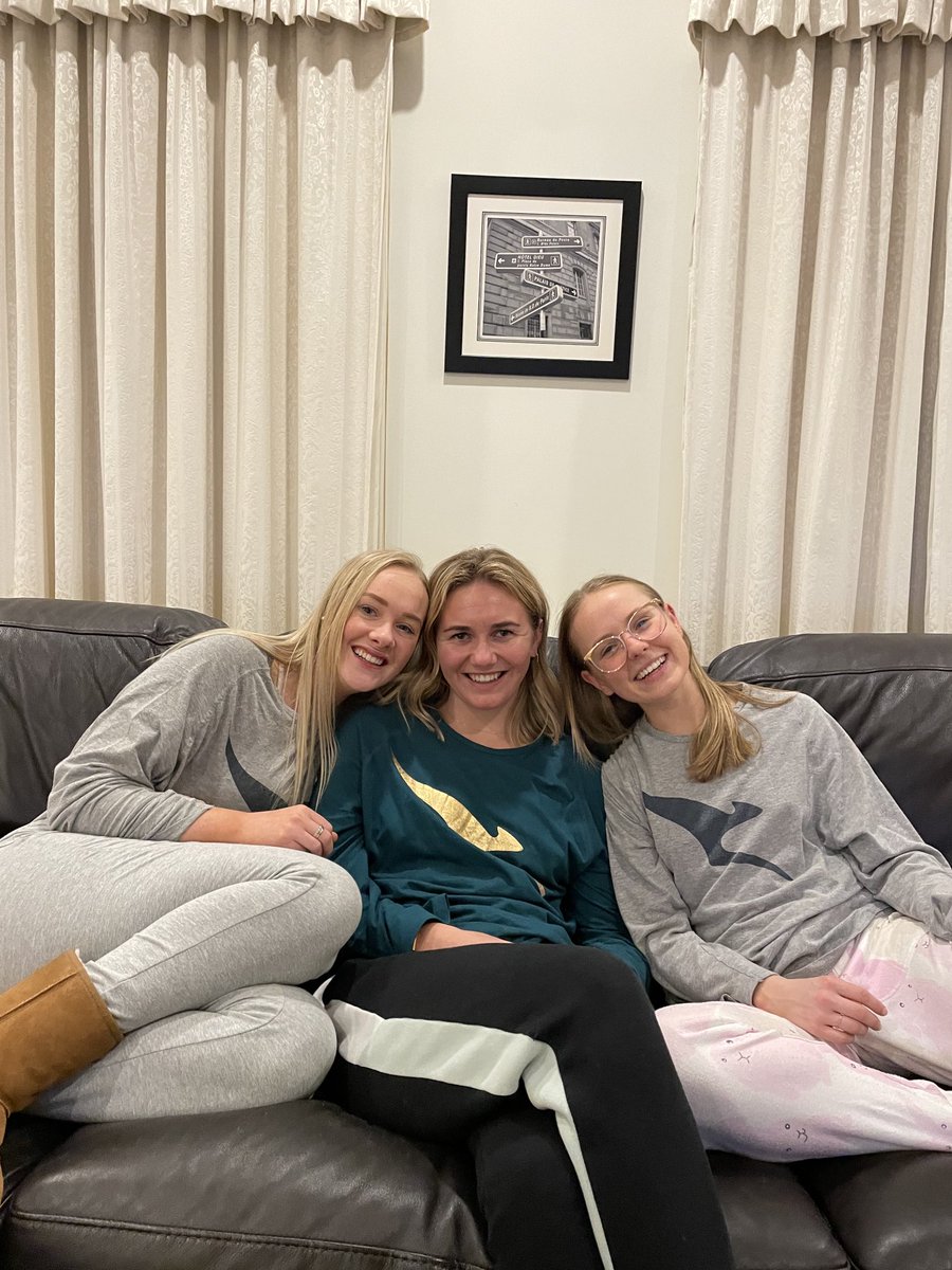 Wishing we can return to the sky’s, chill night in the ⁦<a href="/Qantas/">Qantas</a>⁩ pj’s😊