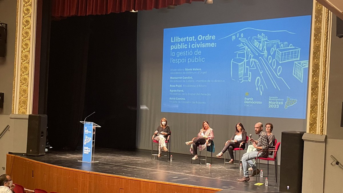 🗣 Ponència del nostre alcalde de Castellví de Rosanes <a href="/AdriaCamino/">Adrià Camino Fideu</a> a la Jornada Municipalista. 

#horitzo2023