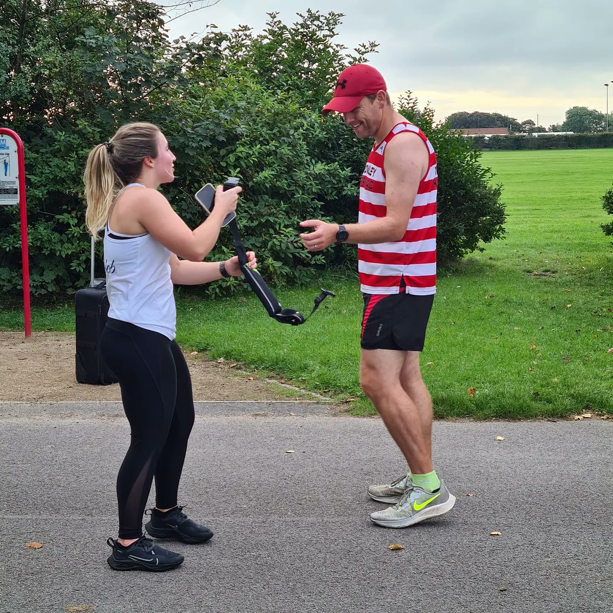 Good luck to one of our members @john_mac83 who has just started the 2nd leg of the @michelobultrauk record breaking attempt to create the largest UK #stravaart, all to raise awareness of the fantastic organisation <a href="/goodgym/">GoodGym</a> 

#knowsleyharriers #KHAC #michelobultra #whyirun