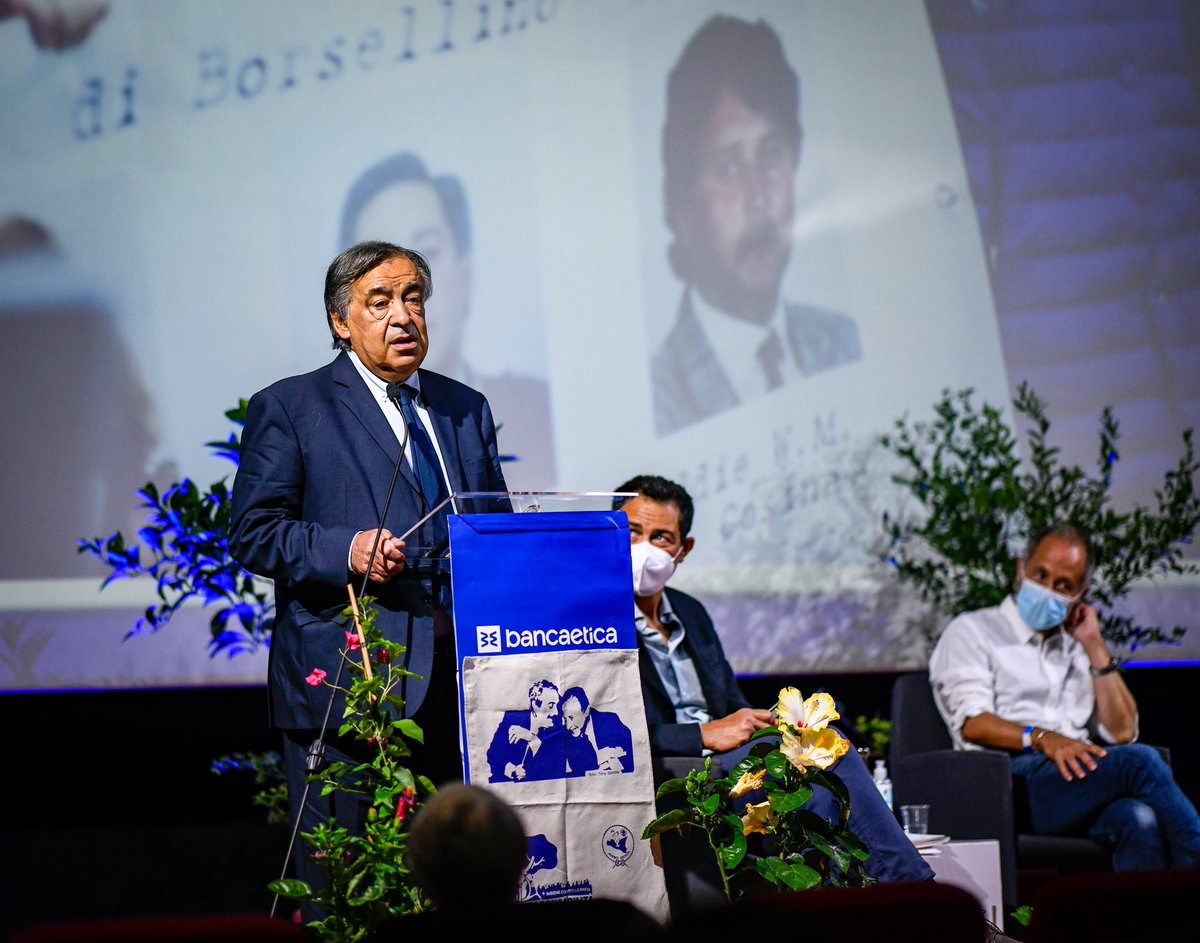 “Grazie @bancaetica per la pedagogia della finanza che state attuando”, e grazie sindaco <a href="/LeolucaOrlando1/">Leoluca Orlando</a> per la sua presenza e le sue parole! #bancaetica2021 #finanzaetica