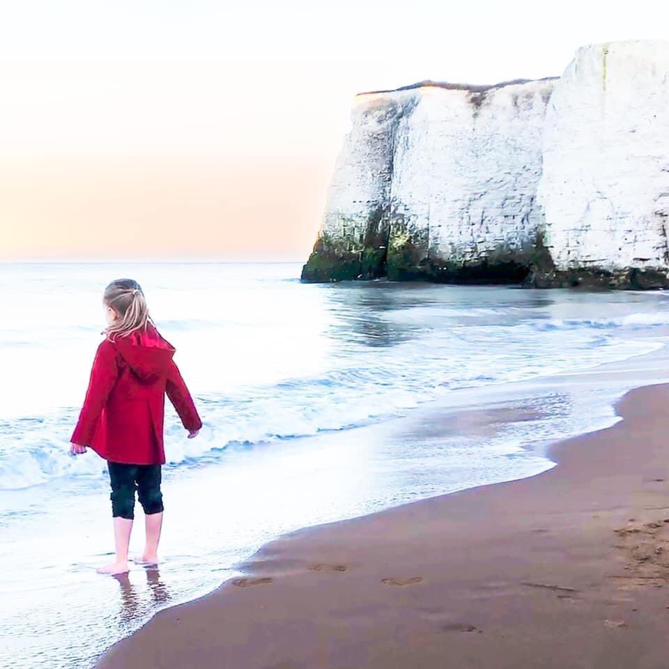 CathCourtley's tweet photo. Footsteps is out! I can’t wait to hear what you think of it. Thank you so much for all the supportive messages so far - it really means a lot. 

Listen now at:   
https://t.co/vfP1lp1wCQ

#newmusic #independentartist #footsteps #songwriter #production #ramsgate #kentmusic https://t.co/DGnuK1K0Kw