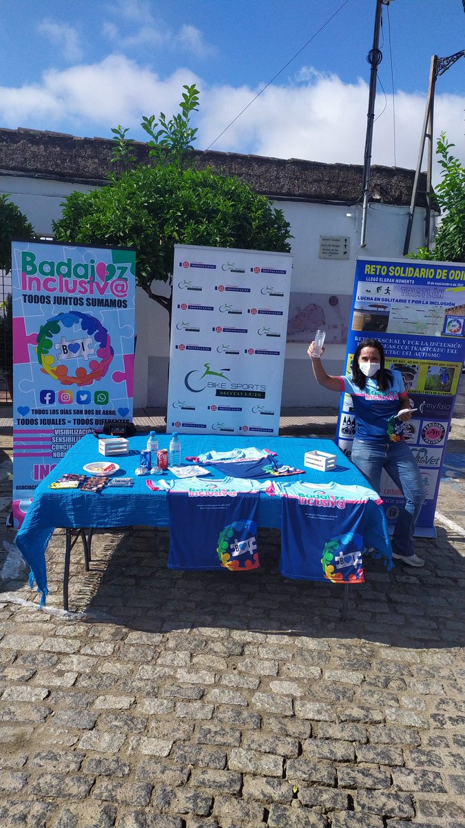 BadajozInclusiv's tweet photo. ¡Llegamos a Jerez de los Caballeros!

#TodosJuntosSumamos #TodosLosDiasSonDosDeAbril
#Retosolidario https://t.co/B0ZtEgngjQ