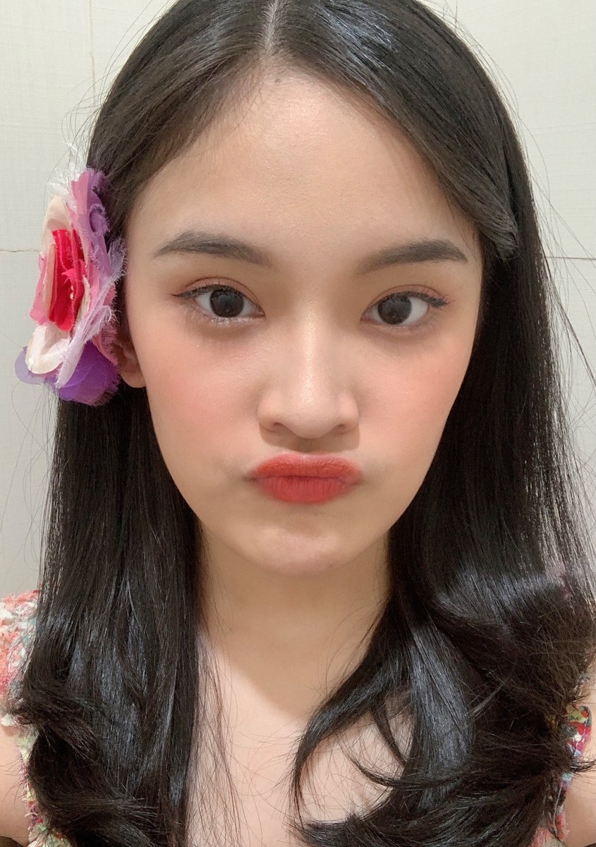 asheladz's tweet photo. gadis remaja🌺 https://t.co/1TgiIrJ5fG