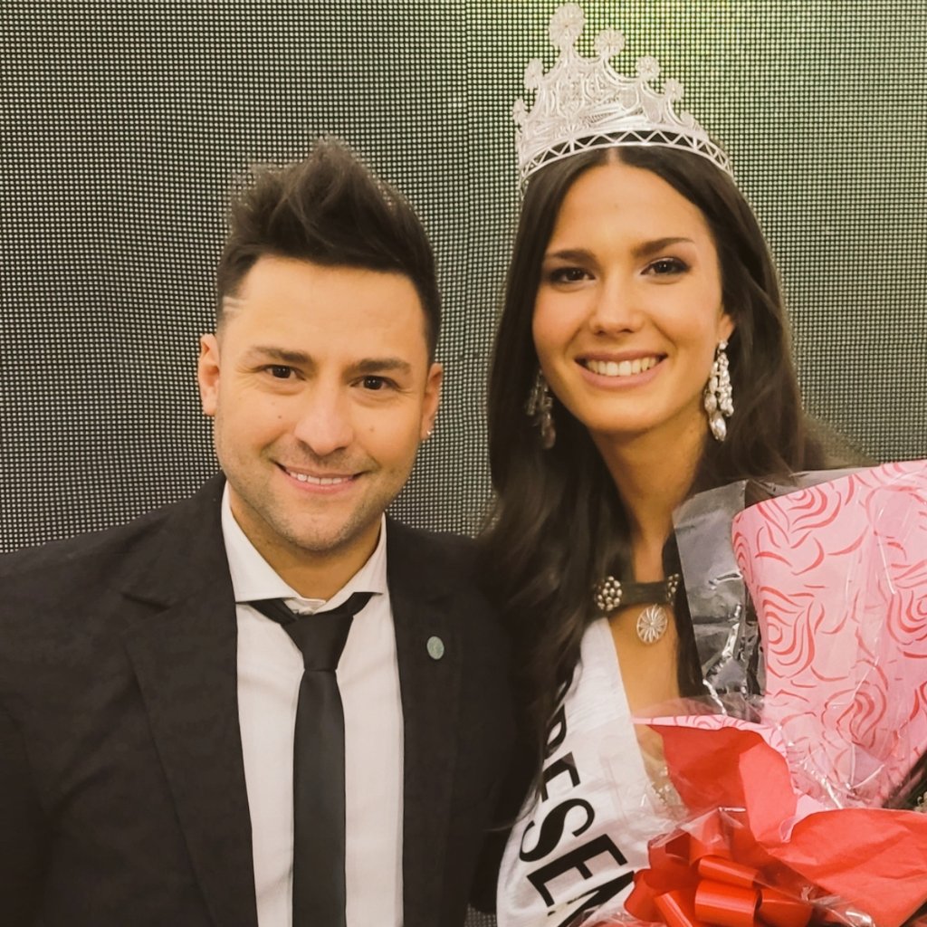 ttmthits's tweet photo. #EleccionCapital
@munissdejujuy 

#JUJUY 🌸🎵🎶🌸
Fiesta Nacional de los Estudiantes

Equipo #TotalmenteDeFiesta
#canal7jujuy 
@rvjoficial @977FMTropico @FacuAVerdur @aquilesajujuy @Eli_FernandezD https://t.co/zcCLcZJSKW