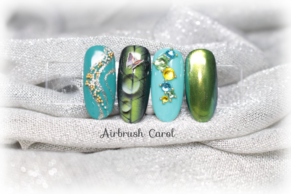 Airbrush nail art Carol