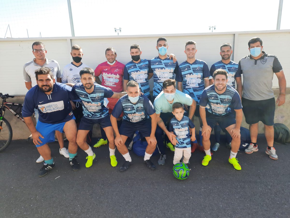 UDACabrerizos's tweet photo. 𝑻𝒐𝒓𝒏𝒆𝒐 𝑭7 "𝑳𝒂 𝑪𝒂𝒕𝒆𝒅𝒓𝒂𝒍 |
2 años más tarde por fin estamos de vuelta!!!💪💪
Vamos Udaquines!!!💙💙 https://t.co/2oK0cyJvyR