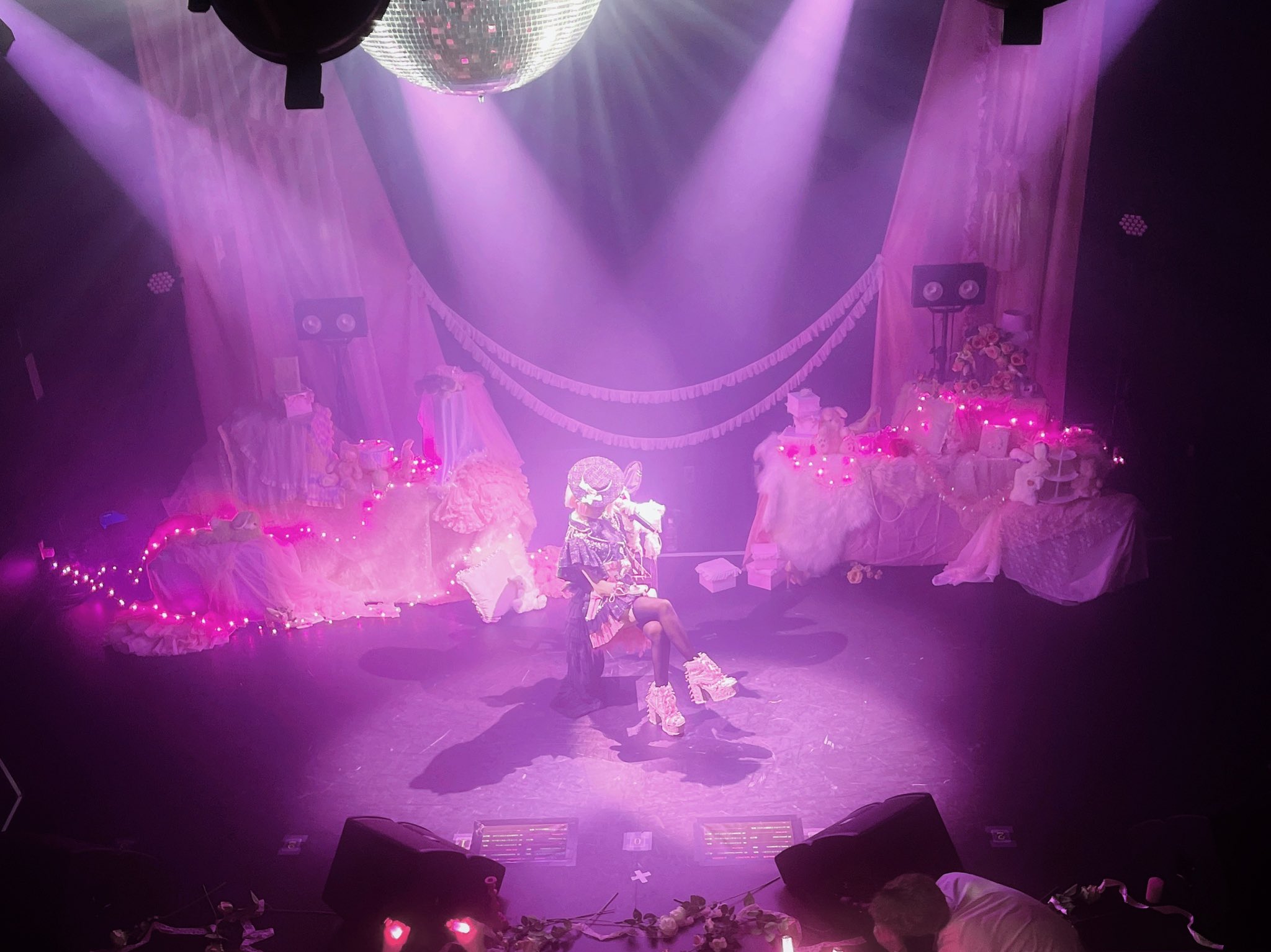 胡桃兎愛 𝔎𝔲𝔯𝔲𝔪𝔦 𝔗𝔬𝔞 Kurumi Toa Birthdaylive L Ve Sick Party Set List 1 ファッションモンスター 2 Lonely In Gorgeous 3 Pink Is Mine 4 ムーンライト伝説 Collaboration 5 Kawaii Festival Collaboration 6 クランベリーガール