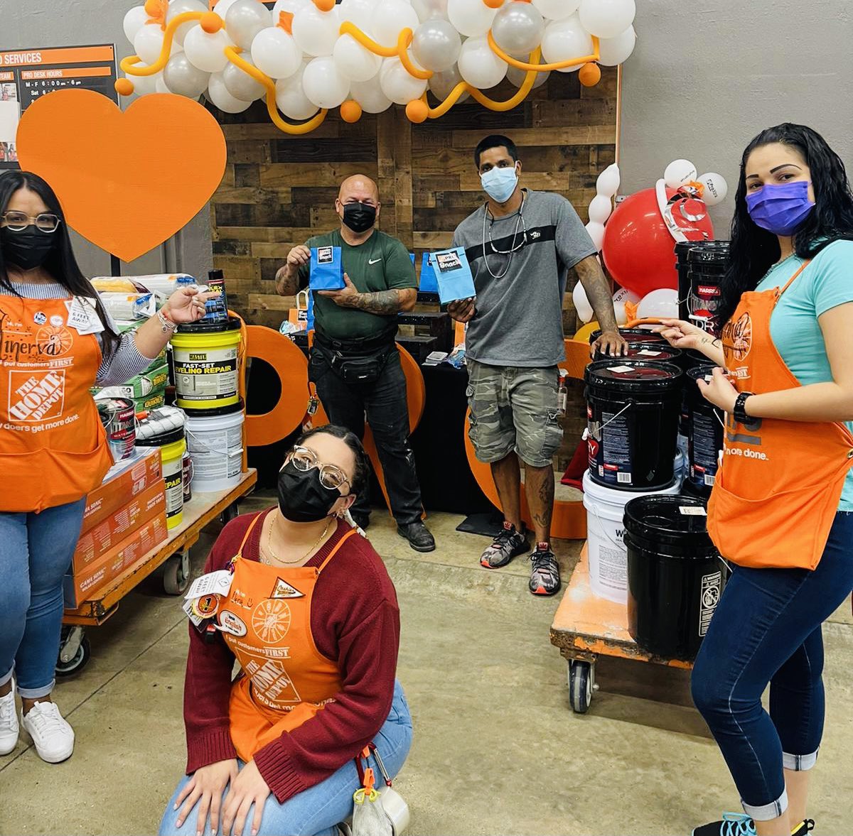 Algunos de nuestros clientes registrados como nuevos contratistas en el #proxtra que disfrutaron de los beneficios del PRO APPRECIATION WEEK 🎉🎉6️⃣4️⃣0️⃣3️⃣🧡 #proxtraperks        <a href="/ANA_JIMENEZ4/">Ana Jimenez</a> <a href="/JorgeL8a/">Jorge L Ochoa</a> <a href="/IanOjeda2/">Ian Ojeda</a> <a href="/vegavegarene/">Rene Vega</a>