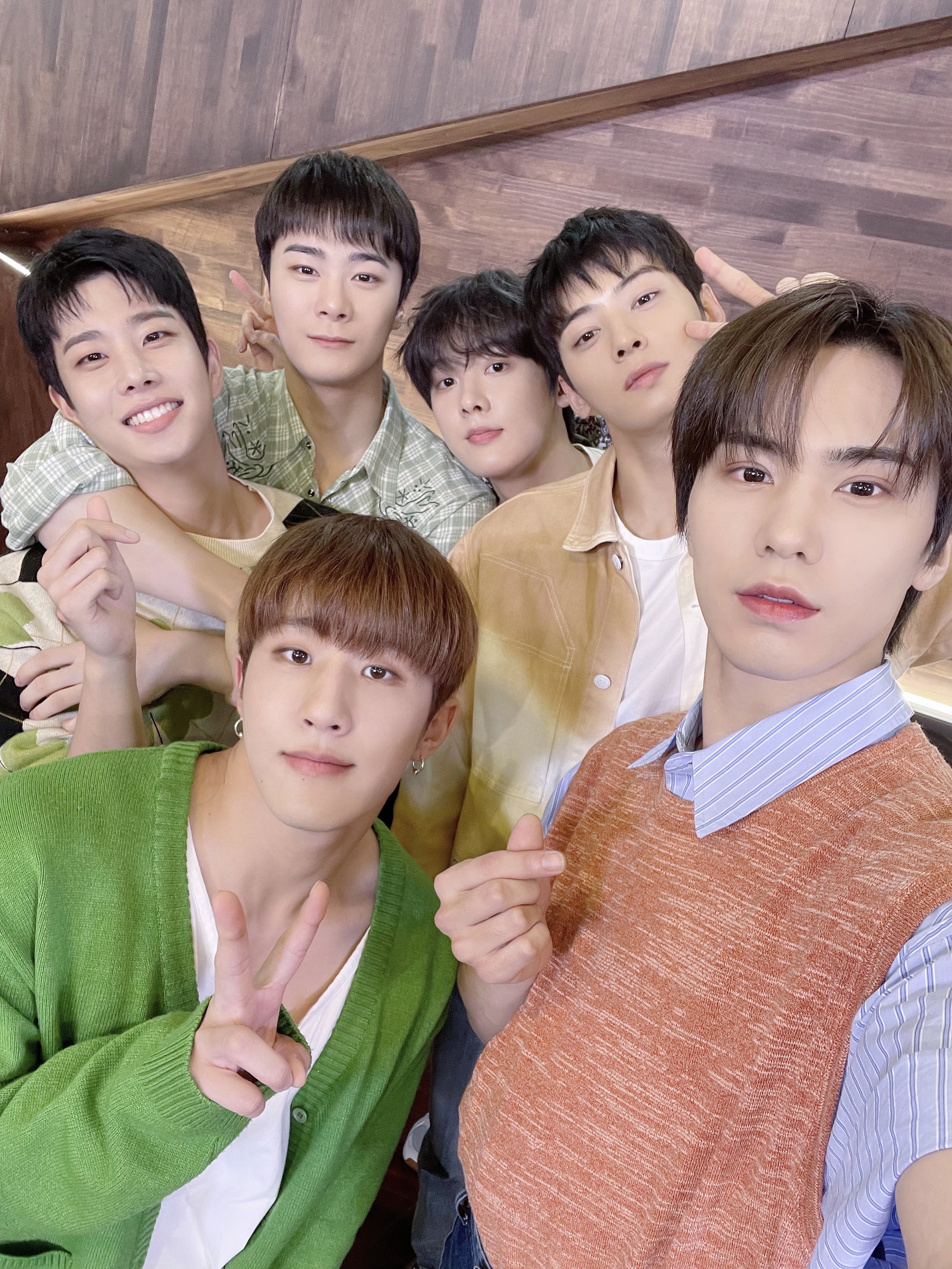 入手困難‼️希少‼️ASTRO★AROHA❷st★ウヌリング 入手困難‼️希少‼️ASTRO☆AROHA❷st☆ウヌリング 入手困難