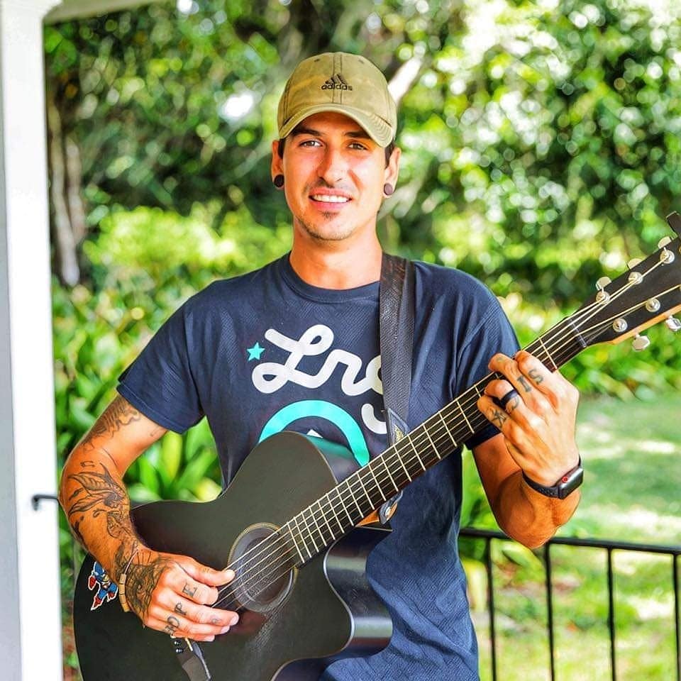 Get set Tallahassee! Seminoles on at 3:30 and Travis Green getting funky on the GreenSpace from 6-9pm. $5 Rankaritas all day, 75 cent wings, and 2-4-1 Beers/Wines/Rita's from 3-6! #gamedaytacos #itsawin #nomattawhhaaat