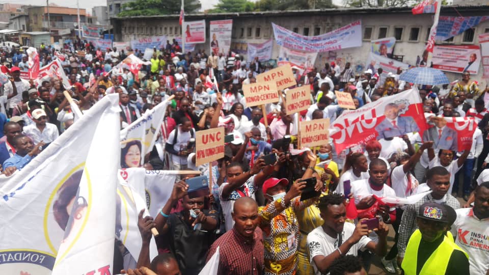 The Queen tweet media