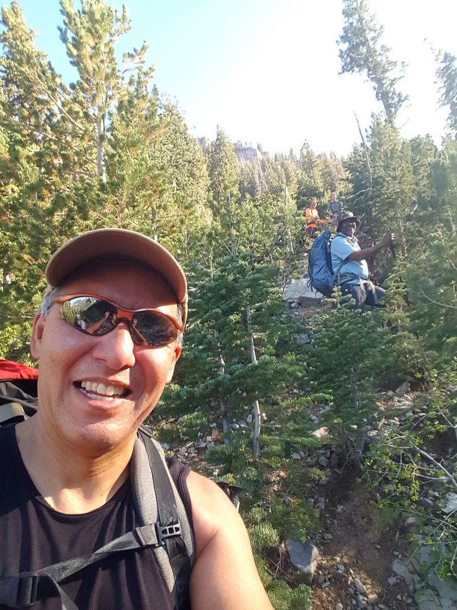 griz1's tweet photo. From #TrailToFlail...! Climb of #CharlestonPeak goes awry. #MrMap takes the wrong trail, then leaves it... #bushwhackswithpacks #offthebeatenpath #OptOutside #optwayoutside #sleepingonrocks @SpringMountains @mackpurp @scrub @KingProphet @dayhikingtrails @TravelNevada @TheNVIndy https://t.co/ZHRhl6Zw1D