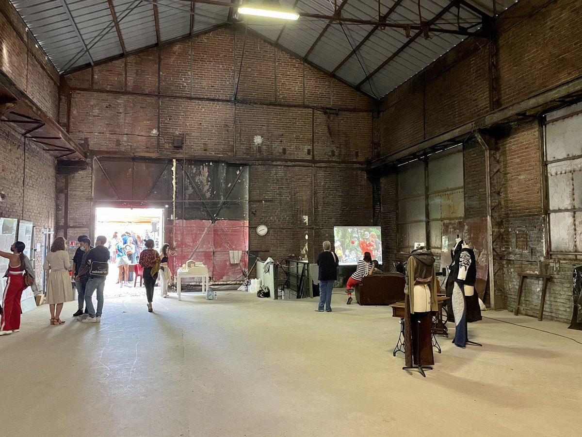 Présentation du magnifique projet <a href="/aufildurail19/">Au Fil Du Rail</a> dans l’ancienne Gare à Charbon. #AuFilduRail #budgetparticipatif #paris19 #Paris <a href="/mam_ayoka/">Mam'Ayoka</a> <a href="/latextilerie/">La Textilerie</a> <a href="/Paris/">Paris</a> <a href="/AssoEspace19/">Espace 19</a> <a href="/Paris19e/">Mairie du 19e</a>