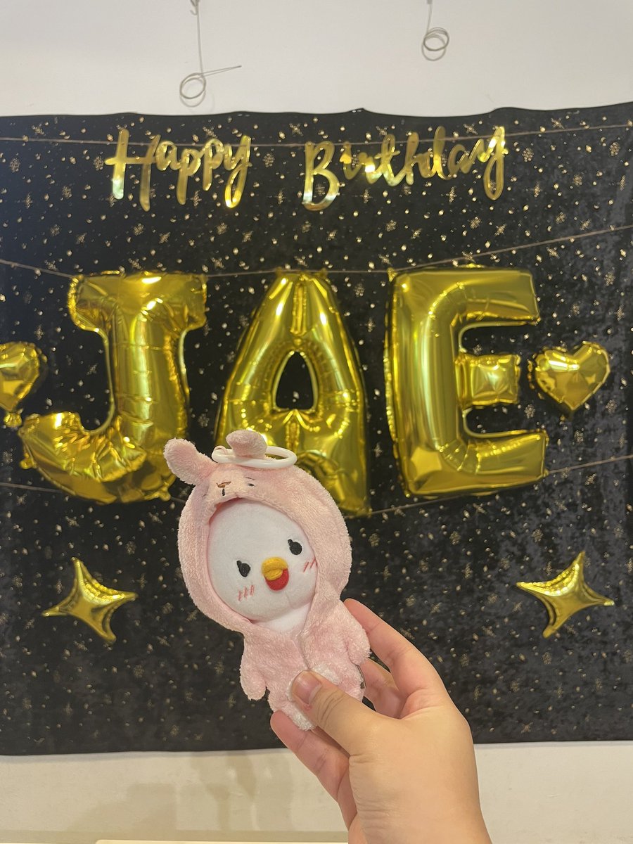 isaboyouuu's tweet photo. Happy JAEday 🥰🥰 Rlly missed pre-covid cafe hopping to different cafe events with this one hehehe @httpcathh 

#tojae_withlove https://t.co/3rciDmCxNr