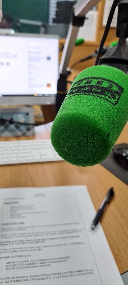 carlos_mel9's tweet photo. 🚨🎙🟢

Twitter Melilla, me hace muchísima ilusión poder deciros que, desde este lunes 20, volveré a llevar los deportes en @ondaceromelilla. 

Estaré dando la turra los L, M y X (esta semana) y L, X y V (a partir de la siguiente) a las 19:00h. Espero estar a la altura!!💪🏻💪🏻 https://t.co/xLB98XdTQa