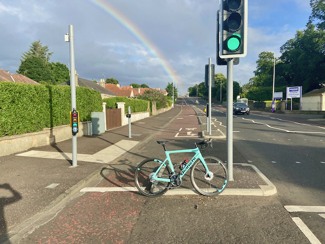 SpokesLothian's tweet photo. 🙋♀️With today's lovely🌞how could you NOT enter the #SpokesComp🚲SfP challenge?
🙂and be rewarded with #SpokesMap &/or #SpokesBuff
🙂everyone wins!
DETAILS->https://t.co/1L0DVfpX7U
🙂Just like these pictures
@EdinNightRide @DrCarolineBrown @thecockburn @edfoc @CyclingSurgeon https://t.co/4Wk74AFQQB