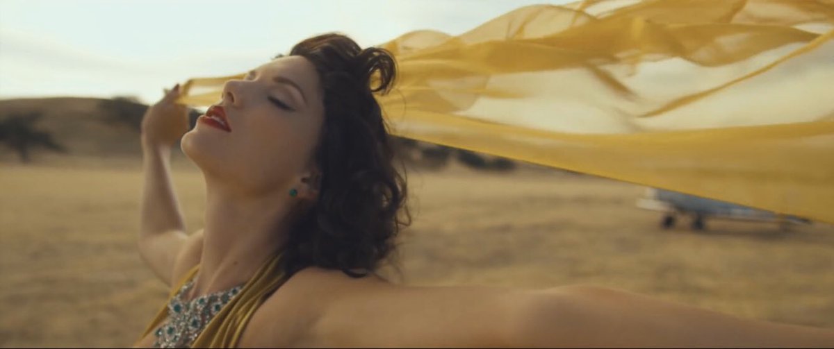 Swift wildest. Taylor swift wildest dreams. Wildest. Певица тейлор свифт от клипа вайлд дреамс. Taylor swift wildest dreams.