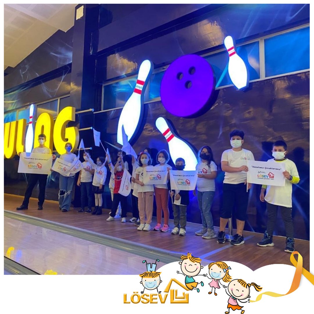 Gönüllerimizin birincisi, bowling turnuvamızın kazananı🏆
Lösemili minik kahramanlarımızı tebrik ediyoruz🥰