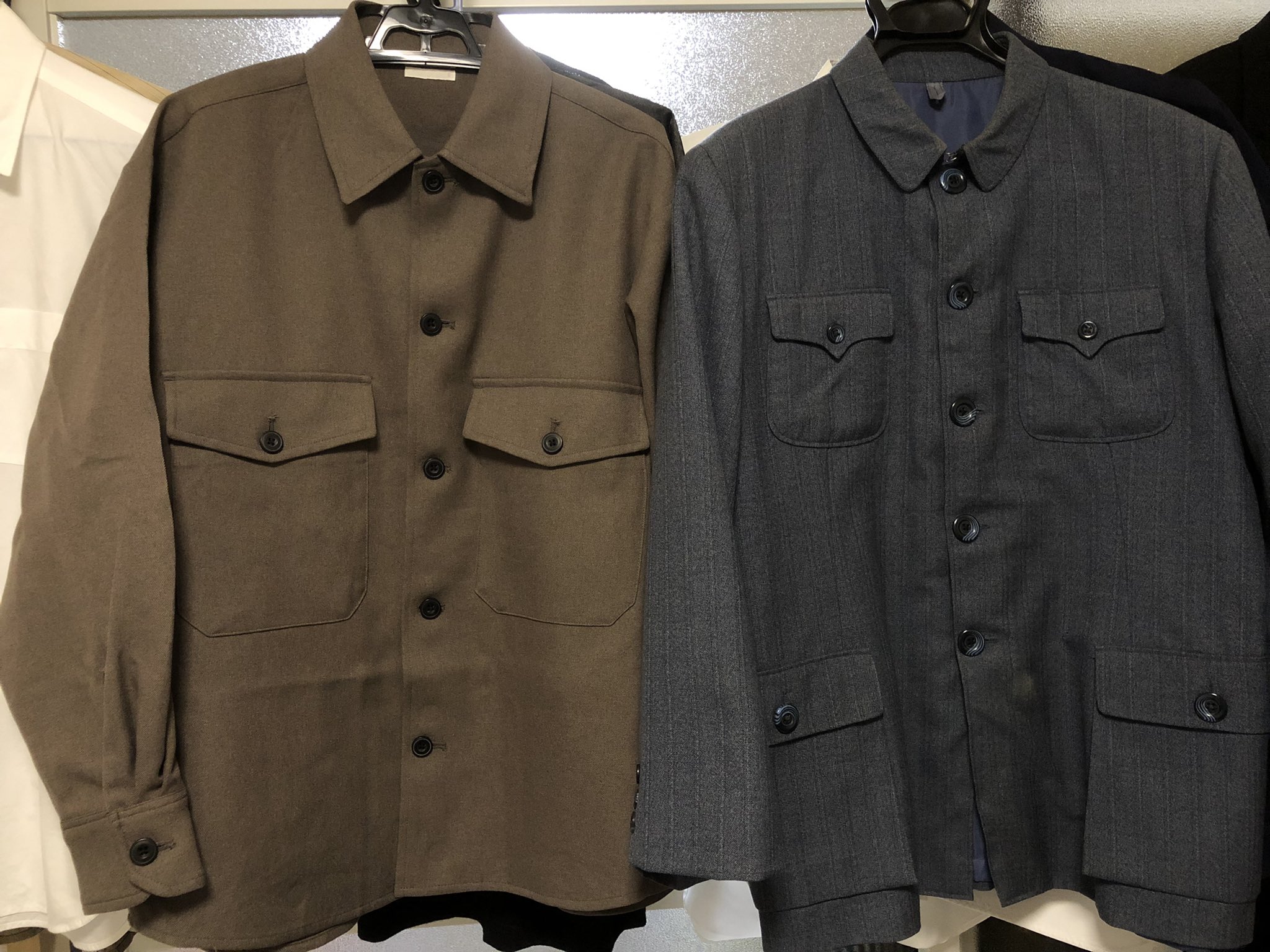 柳波 C99冬コミ新刊通販中 Gu人民服ことcpoシャツが990円になってたので買ってきた 右は会社に着て行ったら 北朝鮮みたいだなって言われた人民服 T Co Wcew29hhvz Twitter