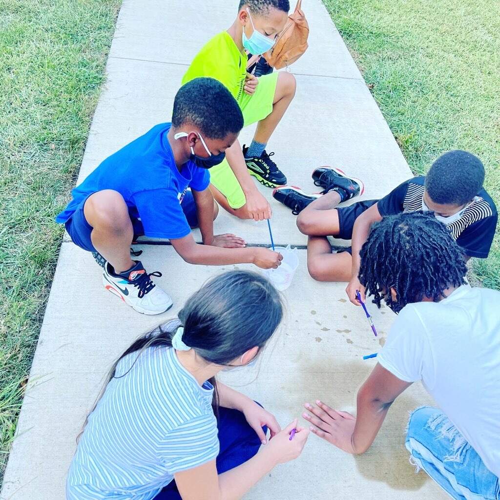 We couldn’t let the week end without highlighting some of our 5th grade scholars getting outside to learn more about the Water Cycle &amp; Evaporation!

#EVE #Enopride #Enostrong #Oneeno