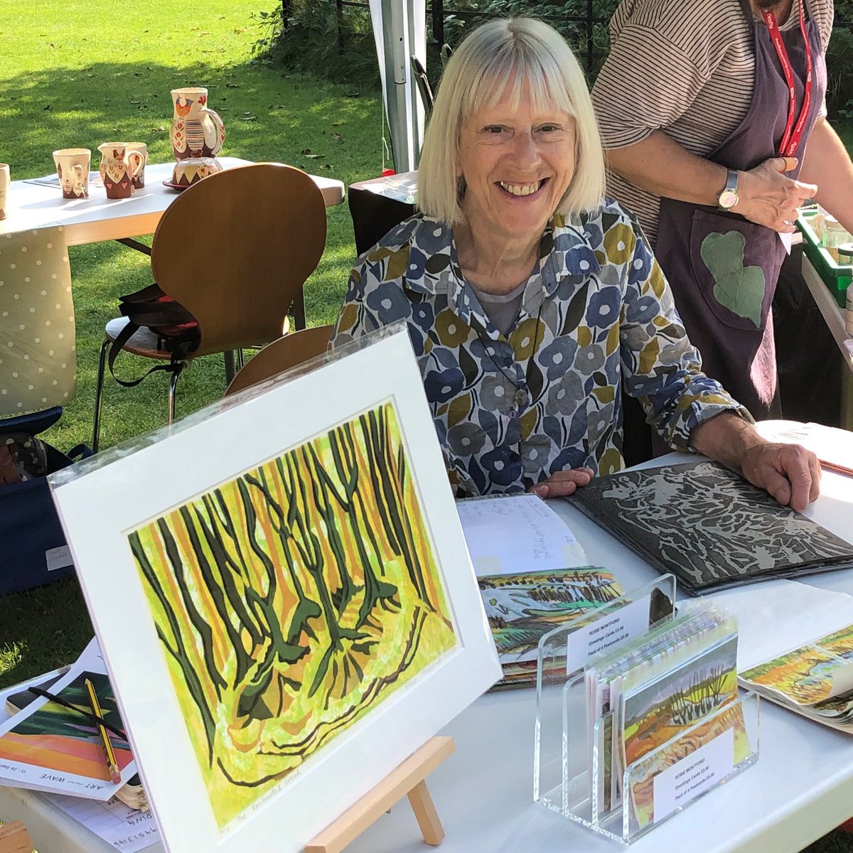 TheSussexGuild's tweet photo. Demonstrating outside the gallery in #southoverGardens today #rosieMontford #katehackett and @AmandaZoe11 @ArtwaveFestival plus our exhibition inside the gallery is also open. #whatsonlewes #lewes #livedemonstrations https://t.co/3CdyxrW2D2