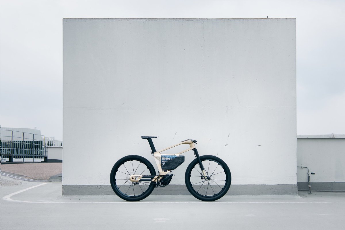ElectricCowboyx's tweet photo. Blurring the line between Motorcycle and Bicycle. The i Vision AMBY by BMW.
#motorcycle #bmw #moto #motolifestyle #motoculture #caferacer #custommotorcycle #vintage #scrambler #roadster #harley #tracker #bobber #dirt #bicycle #ev #electric #new #news #TheRideUp https://t.co/u6qCEwe13A