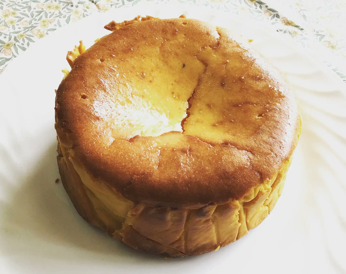 🍰🧁🎂
ハロウィンに向けて
パンプキンチーズケーキ🎃
注文販売予定です！！

#小菊荘
#テイクアウトきくがわ 
#菊川市ランチ
#菊川市カフェ 
#ハロウィン 
#パンプキンチーズケーキ 
#おうち時間
instagram.com/p/CT9ZktBFw_k/…