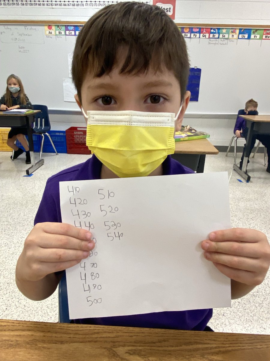 SeatackDream's tweet image. “I found a repeating pattern.” -Remington, 1st Grader @SeatackDream #seatackdreamers @vbschools #MathCounts2 @ilovechalkdust @mathninja340 💙💙💙