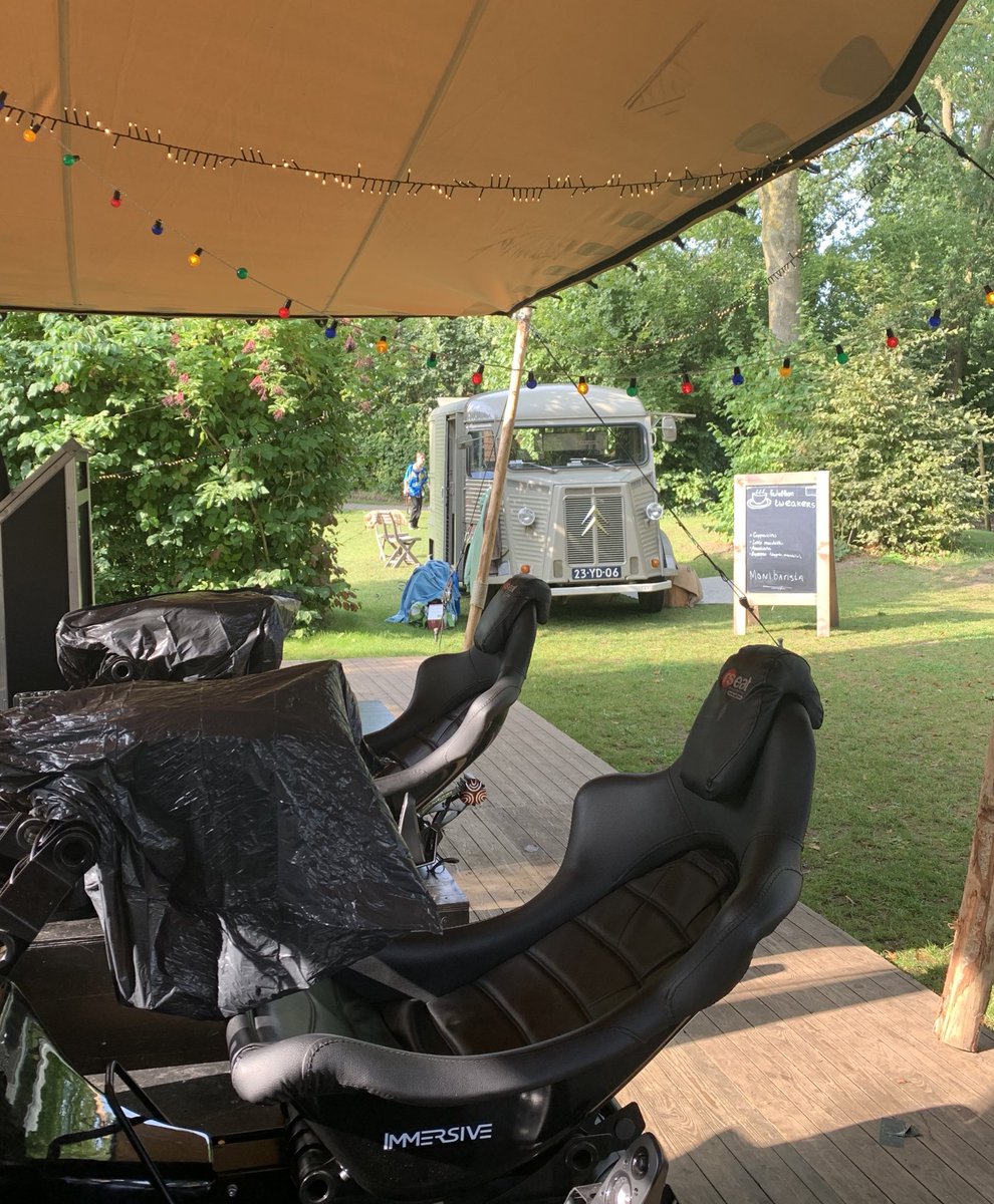 Koffie en formule 1 simulator op een mooi vakantiepark in de Noordoostpolder 🙌