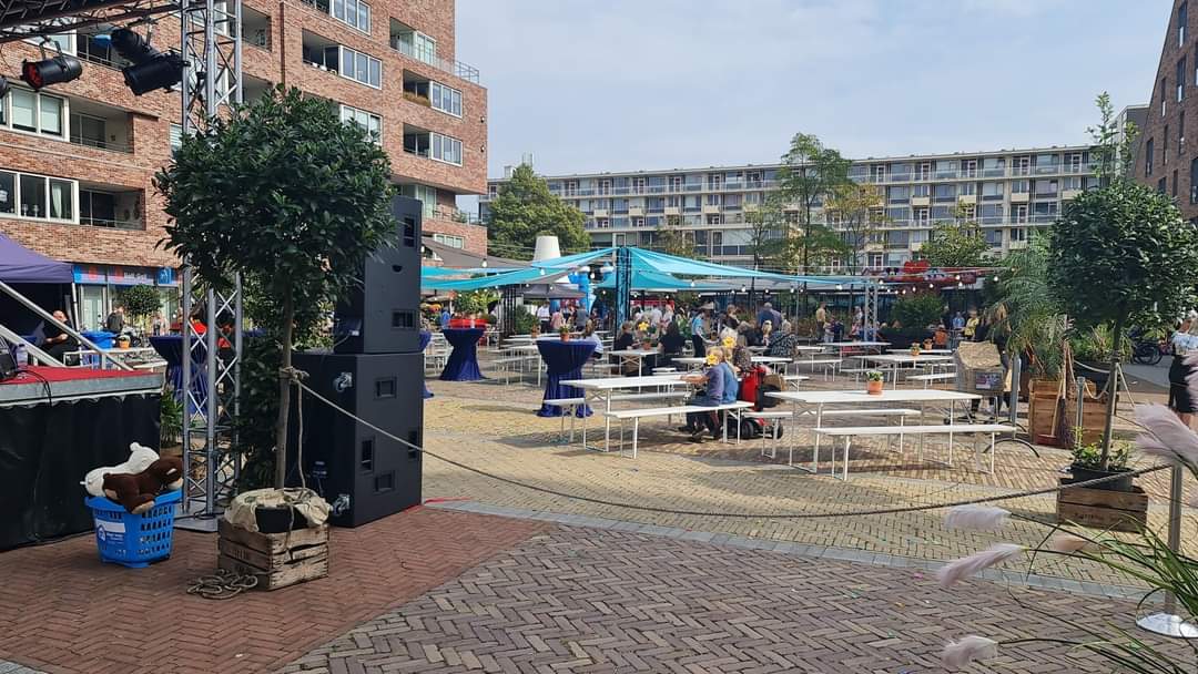 HaarlemseRB's tweet photo. Momenteel staan we op Marsmanplein! Meer weten? https://t.co/7YB5iaZbAa https://t.co/ZLoXzWYXaZ