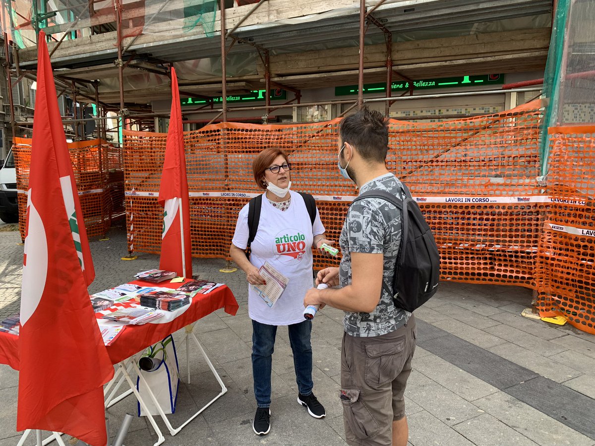 ritella_ale's tweet photo. Stamattina al mercato in via Di Nanni. Una buona occasione per stare con la gente e raccontare la nostra idea di Torino e di quartieri.
#ArticoloUnoCÉ #scegliArticoloUno #AvròCuraDiTo #TorinoÉLaMiaCittà #BorgoSanPaolo #Cenisia #CitTurin #PozzoStrada #BorgataLesna https://t.co/3hTV2s3A2A