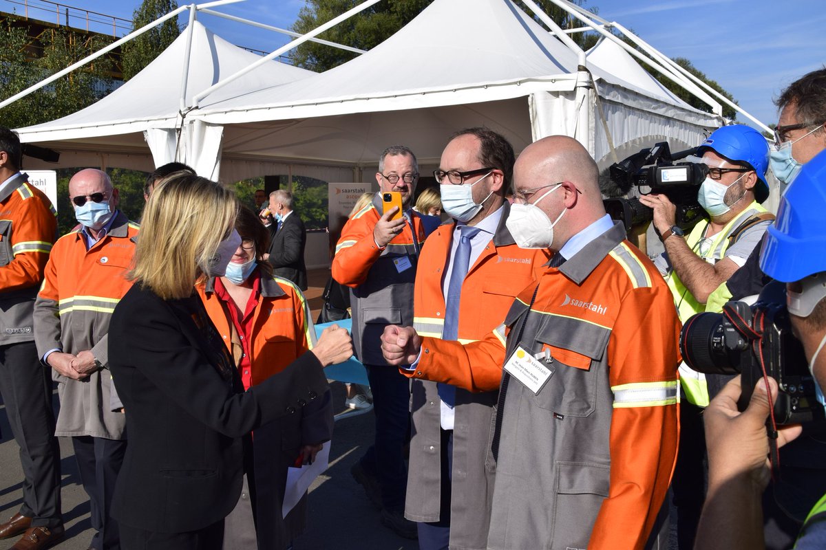 AgnesRunacher's tweet image. C'est avec beaucoup de bonheur que j'ai retrouvé à Saint-Saulve les salariés, élus et dirigeants de l'acierie #Ascoval reprise par Saarstahl @SHS_Stahl.

Cette reprise montre combien une action politique déterminée peut faire la différence pour préserver l'activité et l'emploi.