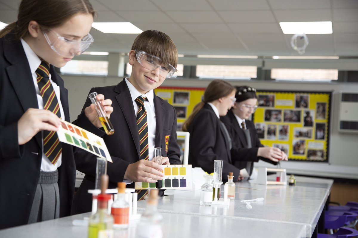 FormbyHigh's tweet photo. Looking forward to welcoming #FreshfieldPrimary on Thursday at #OpenEvening2021 https://t.co/unZhQ6PpQb