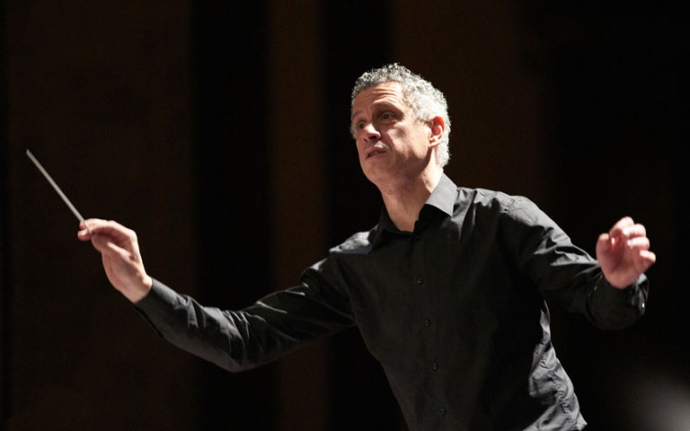 UNCSchoolofArts's tweet image. Join us this evening in the Stevens Center for the return of the #UNCSAmusic symphony orchestra, with guest conductor and alumnus @maestrofranz. 

🎼 bit.ly/3CbwnT2 🎼