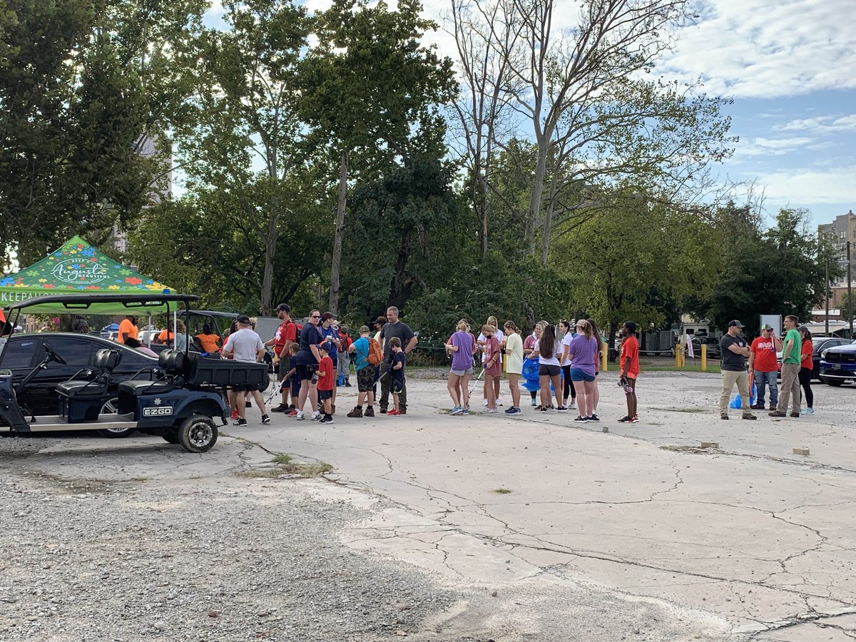 AUG_Beautiful's tweet photo. Check-in started. Come join us! #kaugb #keepaugustabeautiful #dobeautifulthings #trashbashattheborder https://t.co/etVWrpWnk4