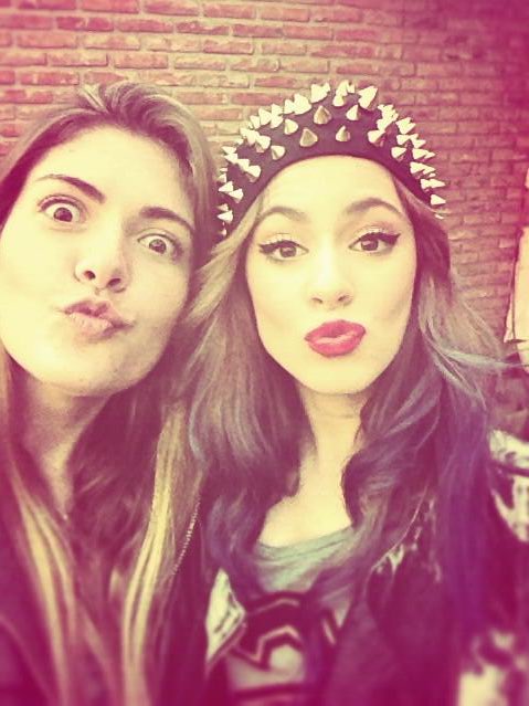 ThrowbacksTini's tweet image. Dolores Gortari via Twitter 8 years ago today with Tini ‘Linnnnnda !! @tinistoessel’ (18th September 2013)